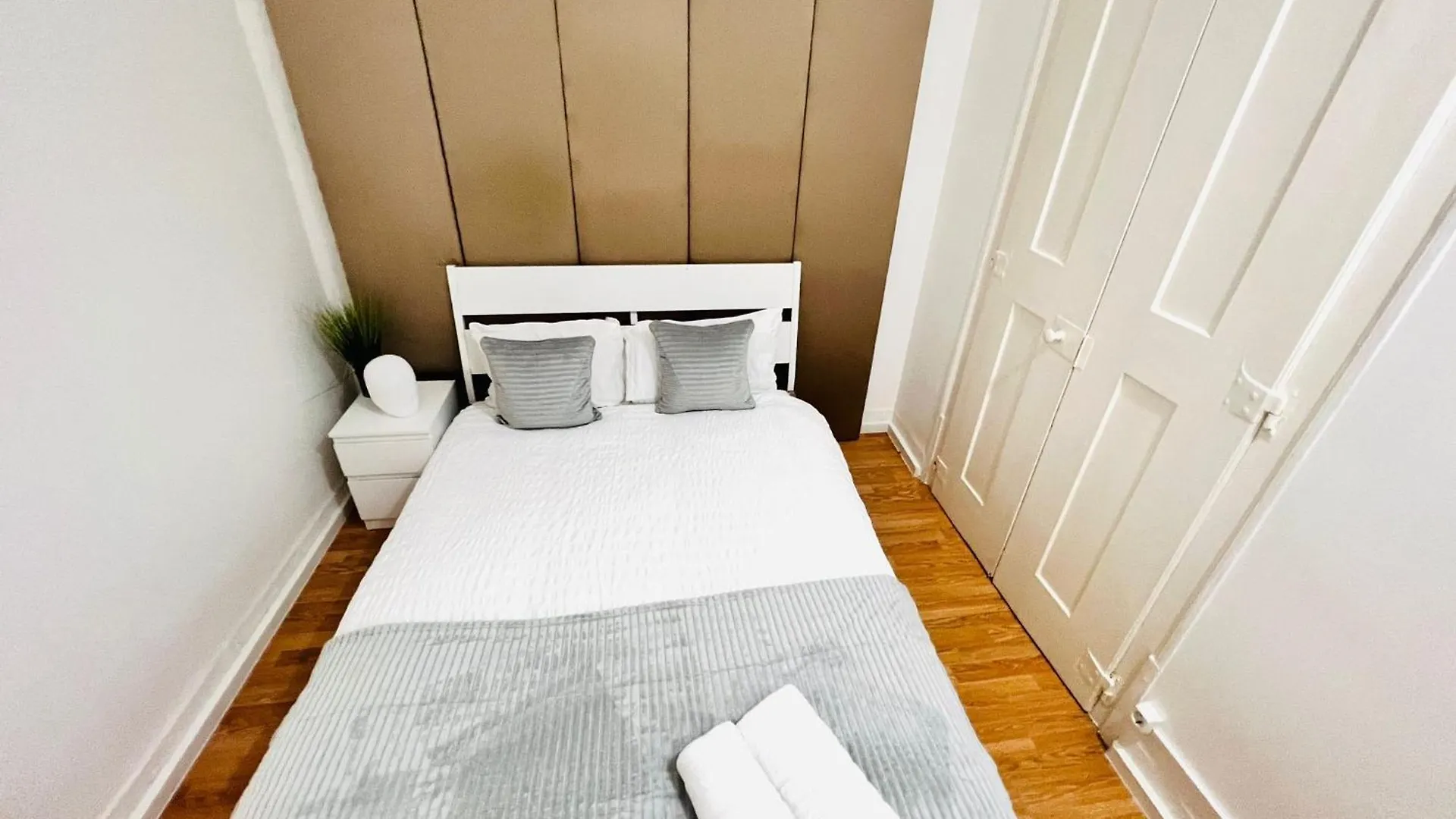 Hostel Luxury Central Lisbon Rooms, Best Location In The City Portekiz