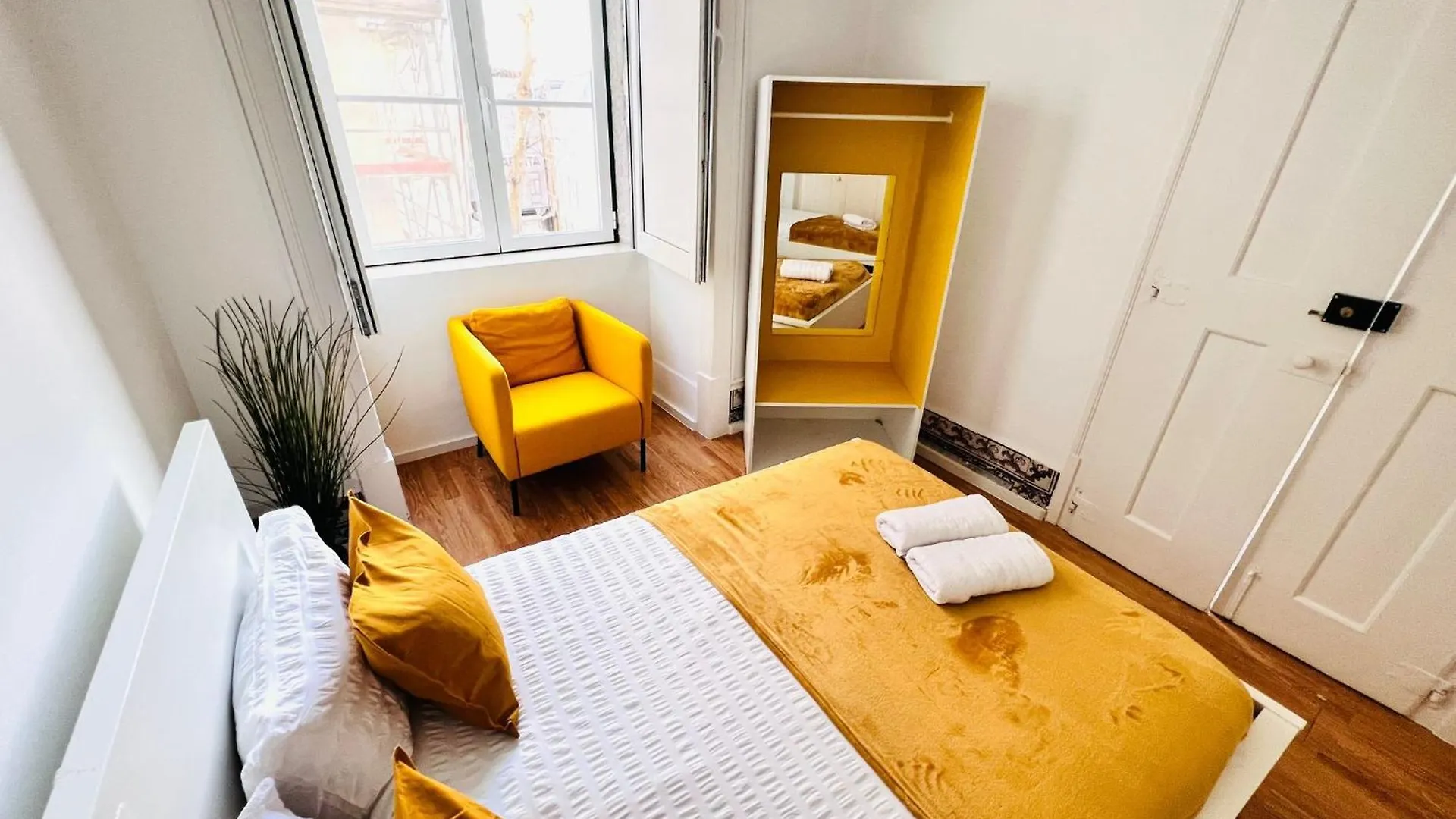 Luxury Central Lisbon Rooms, Best Location In The City 0*,