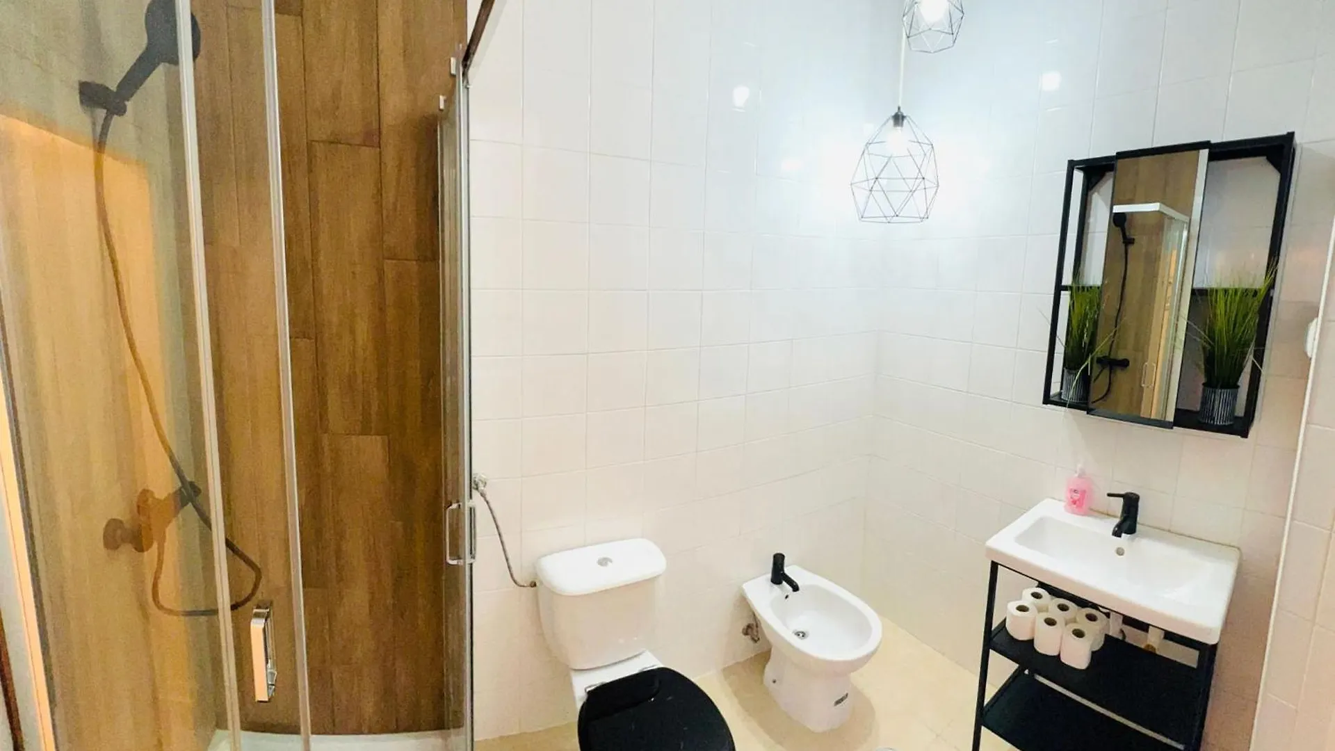 Hostel Luxury Central Lisbon Rooms, Best Location In The City