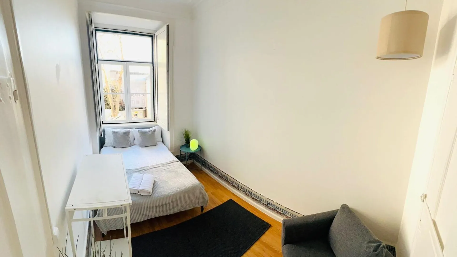 Luxury Central Lisbon Rooms, Best Location In The City 0*,